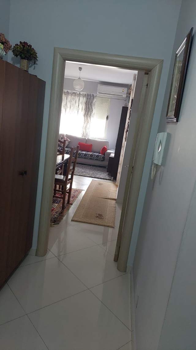 Tirane, jepet me qera apartament 2+1+BLK Kati 2, 120 m² 35.000 Leke (perballe KMY)