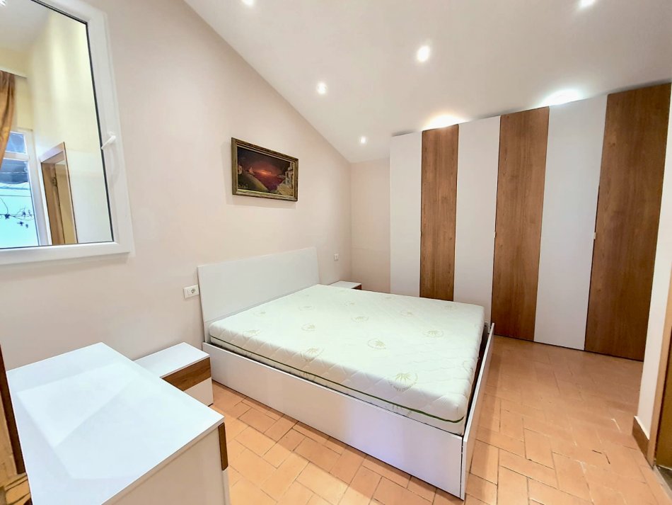 jepet me qera apartament 2+1+Aneks+Ballkon Kati 3, 100 m² 600 € (Myslym Shyri)