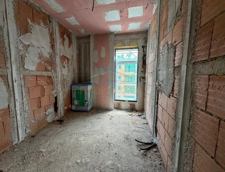 Tirane, shitet apartament 2+1+Ballkon Kati 5, 112 m² 173.910 € (Bulevardi i Ri)
