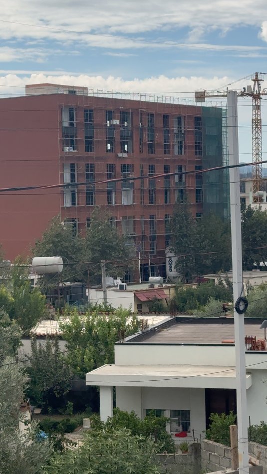 Tirane, shitet apartament 1+1+Ballkon Kati 2, 77 m² 73.000 € (Unaza E Madhe Paskuqan)