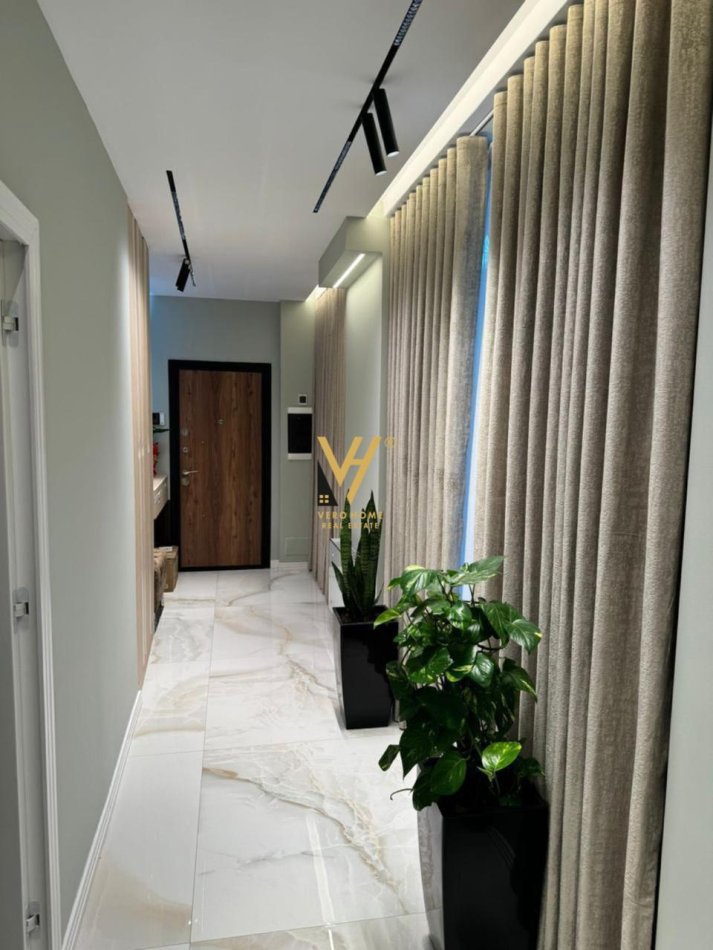 Tirane, shitet apartament+verande | Penthouse 2+1+Aneks+Ballkon Kati 4, 210 m² 310.000 € (BULEVARDI I RI)