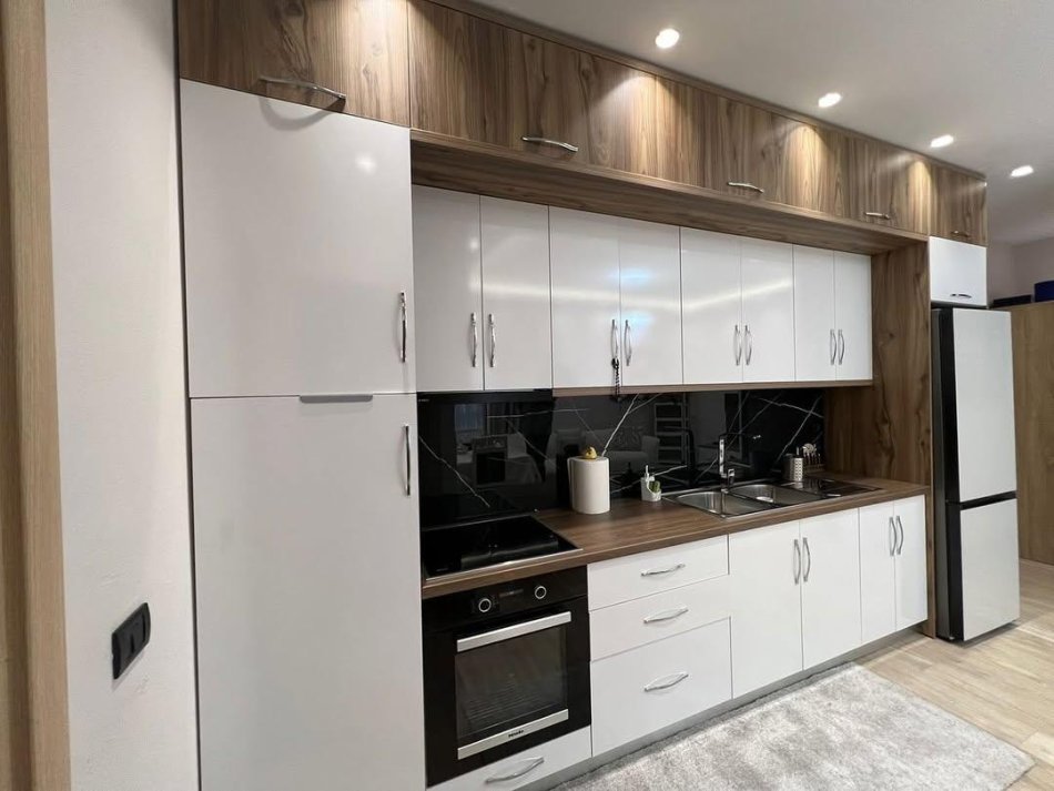 Tirane, shitet 1+1 Kati 2, 89 m² 180.000 € (Liqeni Artificial i Tiranes)