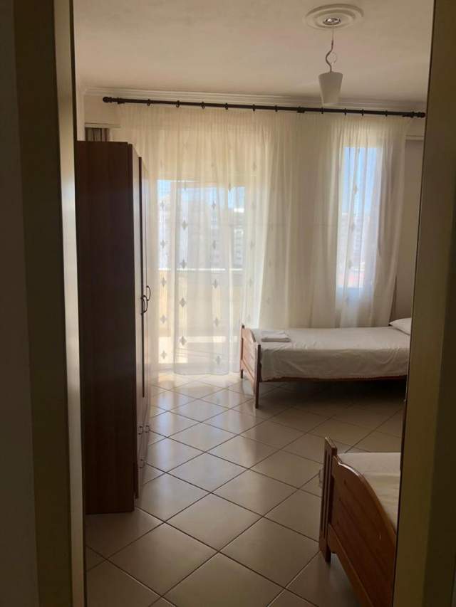 Tirane, jepet me qera apartament 2+1+BLK Kati 7, 110 m² 550 Euro (21 Dhjetori)