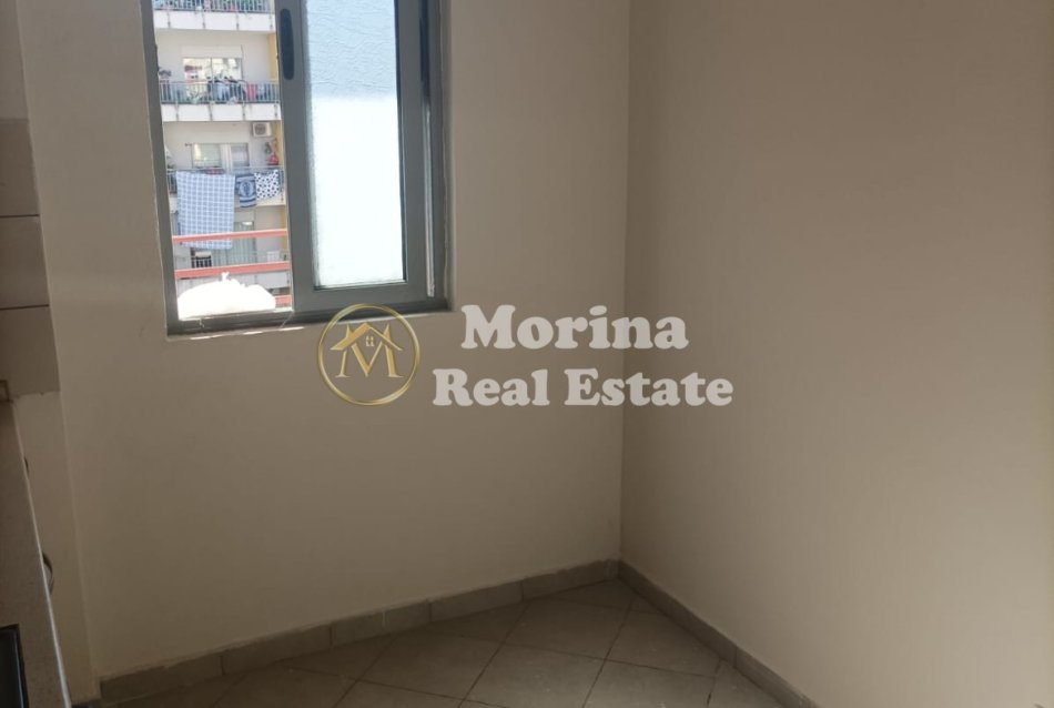 Tirane, jepet me qera apartament 2+1 Kati 3, 100 m² 350 € (Fresku)