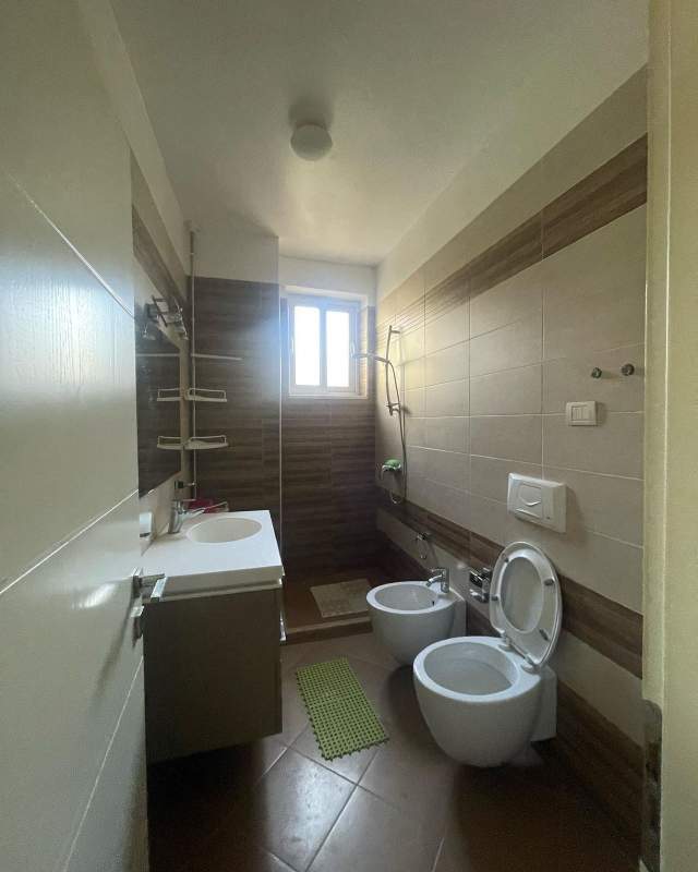 Tirane, shitet Kati 1, 105 m² 125.000 Euro
