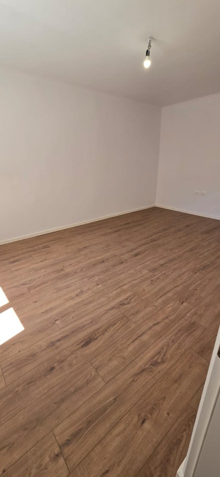 Tirane, shitet apartament 1+1+Ballkon Kati 2, 53 m² (Mozaiku i Tiranes)