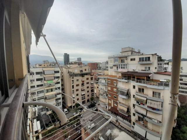 Tirane, shitet apartament 1+1+A Kati 9, 68 m² 125.000 Euro (Rruga Him Kolli)