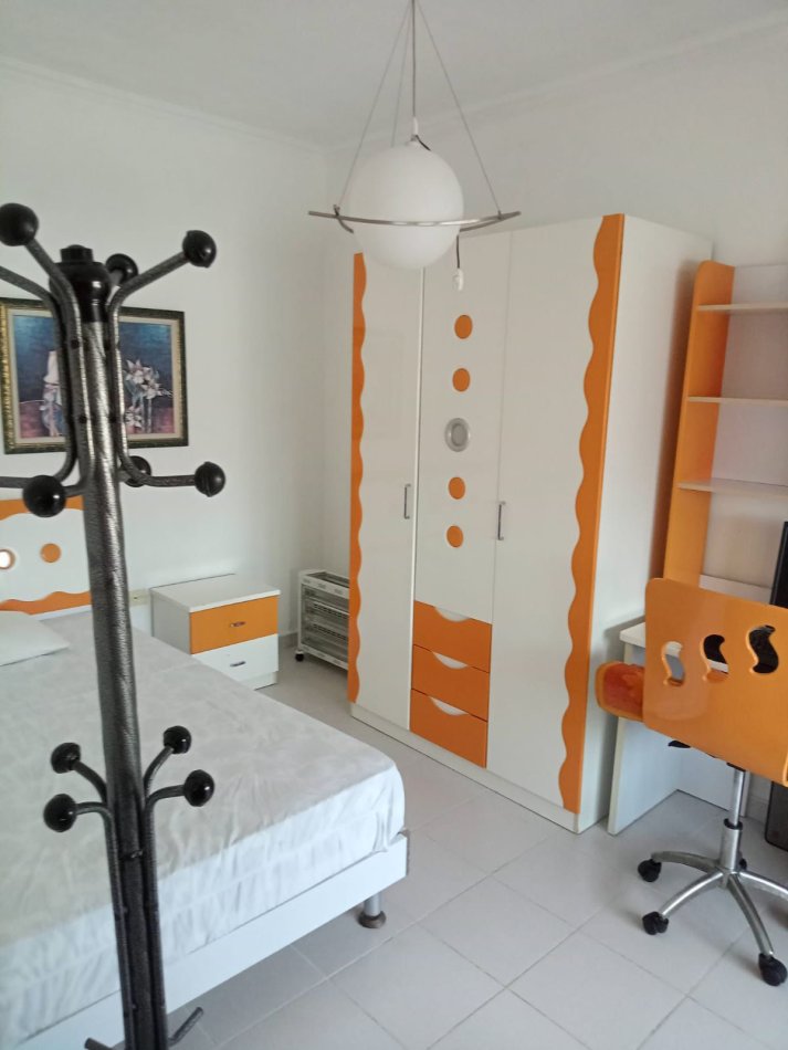 Tirane, jepet me qera apartament 2+1 Kati 9, 80 m² 599 € (Komuna e parisit)