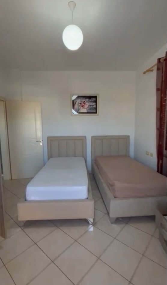 Tirane, jepet me qera shtepi 1+1+Ballkon Kati 2, 65 m² 320 € (Laprake , rruga andon frasheri)