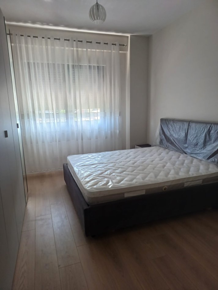 Tirane, jepet me qera apartament 2+1+Ballkon Kati 3, 100 m² 550 € (Astir , Oasis Residence)