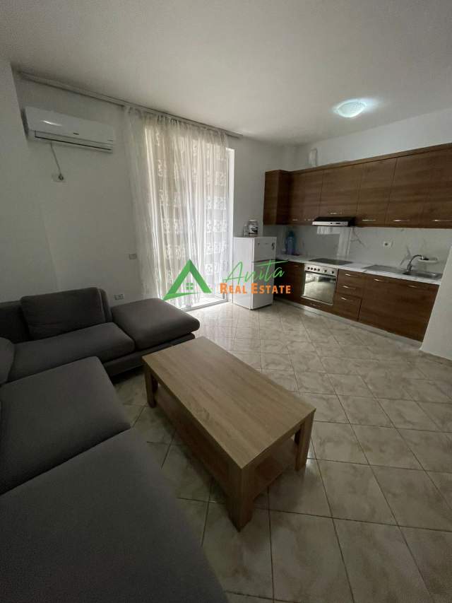 Tirane, shitet apartament 2+1+BLK Kati 2, 88 m² 160.000 Euro (Komuna e Parisit)
