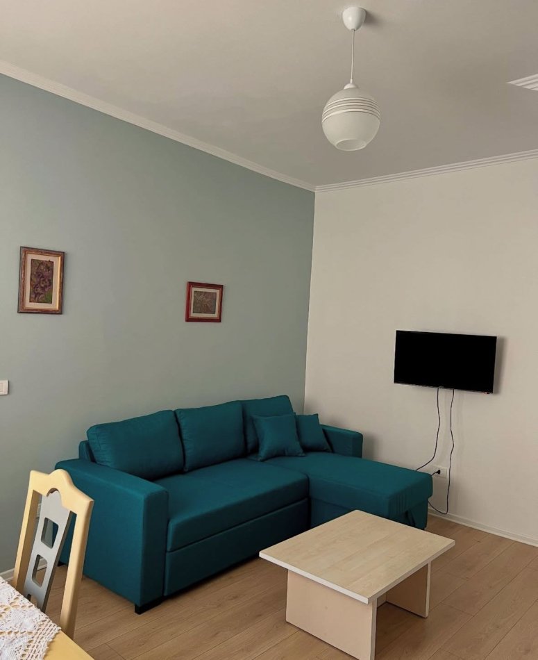 Durres, jepet me qera shtepi 1+1 Kati 1, 60 m² 330 € (Muzeumi)