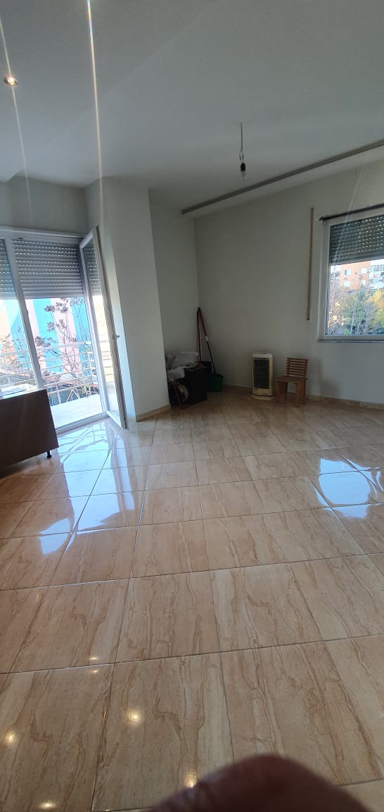Tirane, shes apartament 2+1+BLK Kati 3, 117 m² 84.000 Euro (fresku)