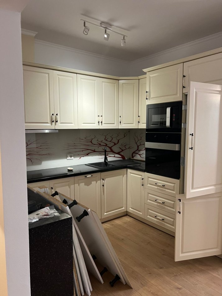 Tirane, shitet apartament 2+1 Kati 2, 90 m² 195,000 € (21 Dhjetori)