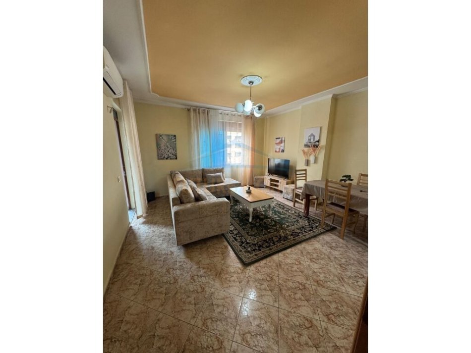 Tirane, jepet me qera apartament 2+1 Kati 9, 105 m² 750 € (Stacionii Trenit)