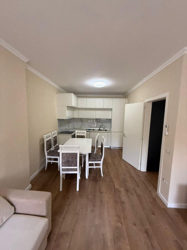 Durres, shitet apartament 1+1+Ballkon Kati 2, 74 m² 73.000 € (Shkembi Kavajes)