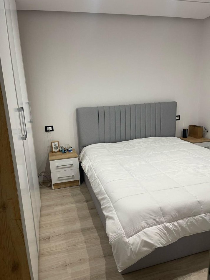 Tirane, jepet me qera apartament 1+1 Kati 1, 50 m² 500 € (21 Dhjetori)