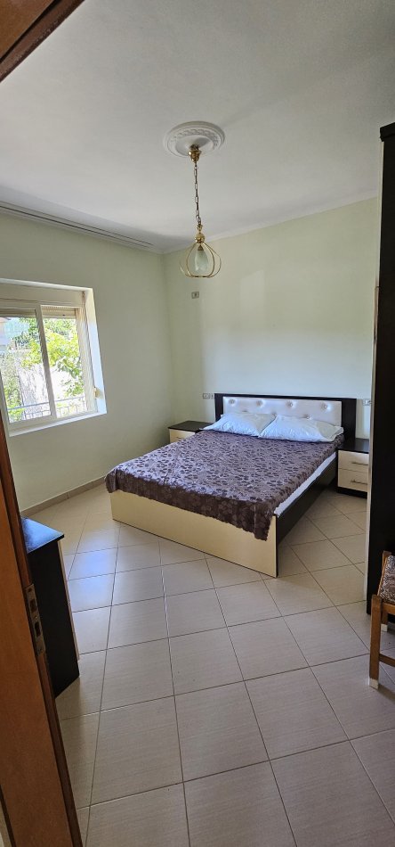 Tirane, jepet me qera shtepi 1+1 Kati 1, 280 € (Prane UET)