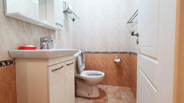Tirane, jepet me qera apartament 2+1+A+BLK Kati 14, 750 Euro (Ish Ekspozita shqipria Sot)