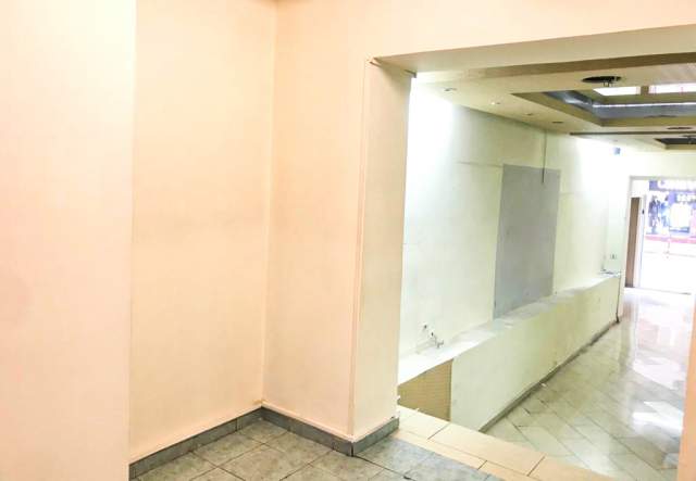 Tirane, jepet me qera ambjent biznesi 110 m² 1.200 Euro