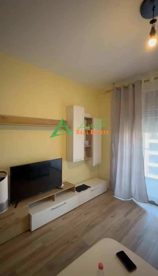 Tirane, jepet me qera apartament 2+1+Ballkon Kati 6, 95 m² 600 € (Don Bosko)