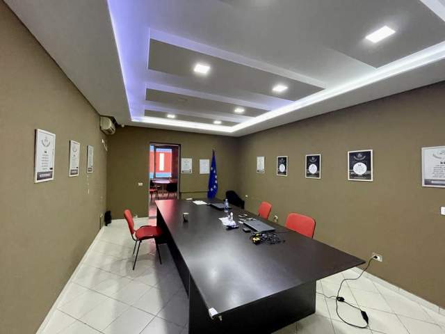 Tirane, shes apartament 2+1+A+BLK Kati 2, 150 m² 145.000 Euro (Astir te Alpha Bank)