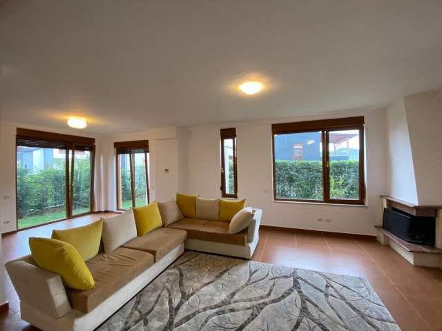 Tirane, jepet me qera Vile 438 m² 2.400 Euro (TEG)