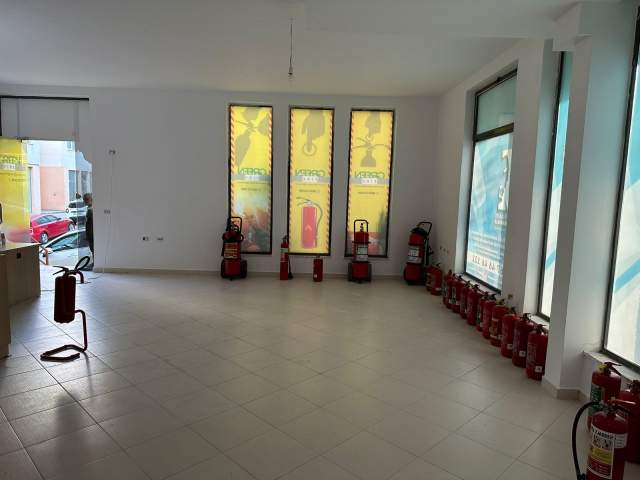 Tirane, shitet ambjent biznesi Kati 0, 80 m² 1.500 Euro/m2