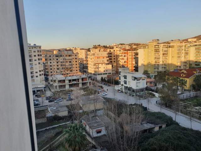 Vlore, shitet apartament 2+1+A+BLK Kati 8, 92 m² 77.000 Euro (Rruga e Cipajve)