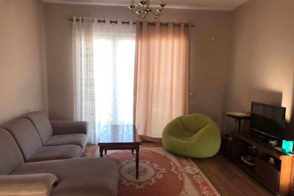 Tirane, shitet apartament 2+1+Aneks+Ballkon Kati 3, 106 m² 124.000 € (selite)