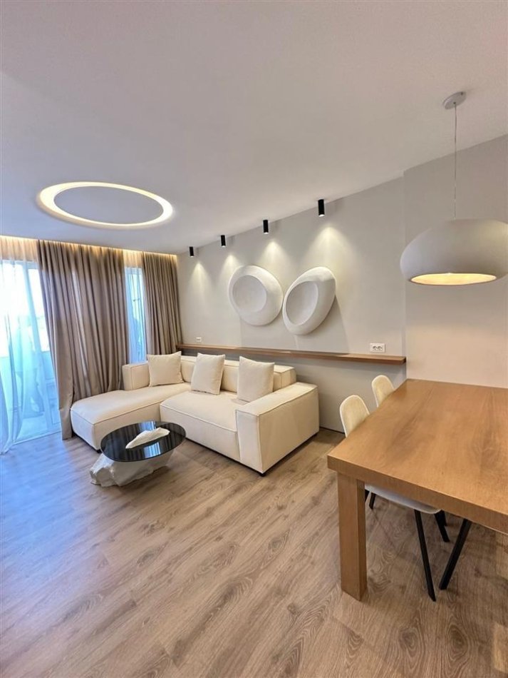 Tirane, jepet me qera apartament 1+1+Ballkon, Kati 6, 75 m² 450 € (rruga tre deshmoret Yzberisht)