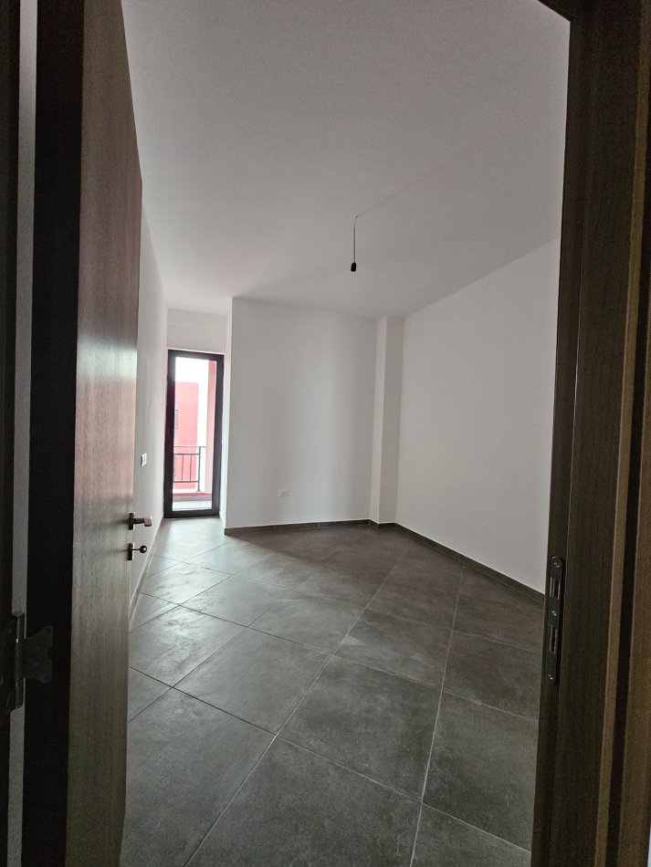 Tirane, shitet apartament 2+1 Kati 7, 194.750 €