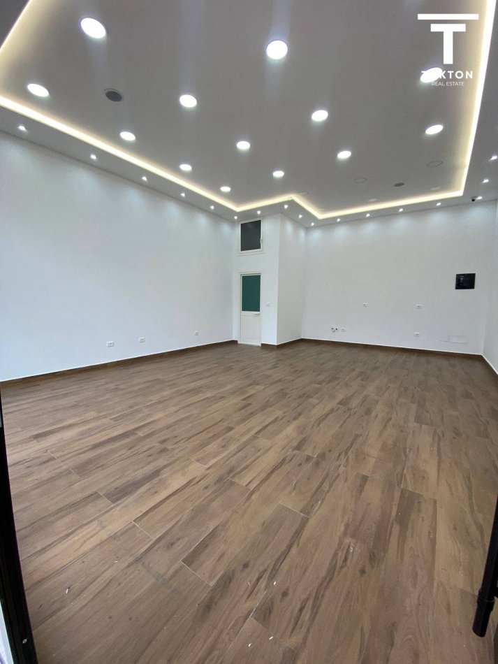 QIRA, AMBIENT BIZNESI, REZIDENCA RAINBOW, DON BOSKO,TT 708