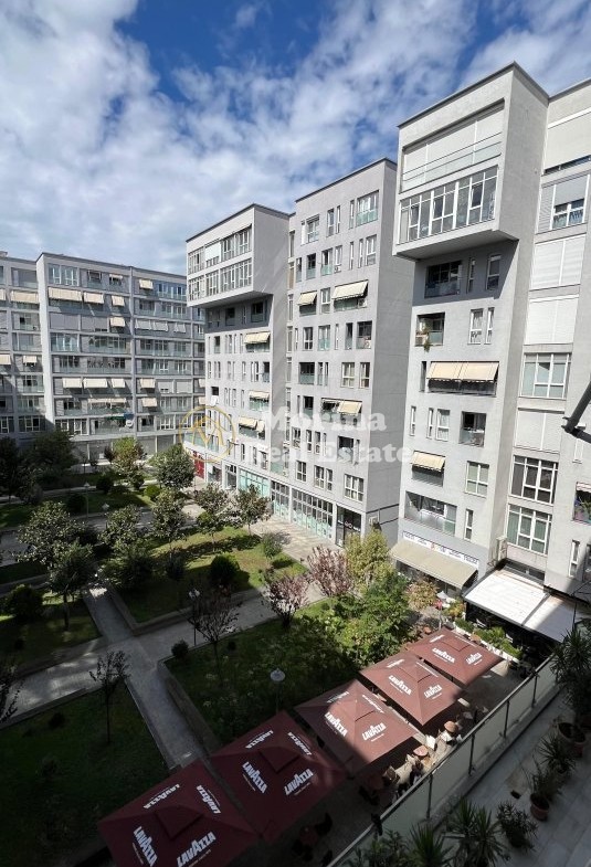 Tirane, shitet apartament 3+1 Kati 4, 114 m² 335.000 € (Komuna e Parisit)