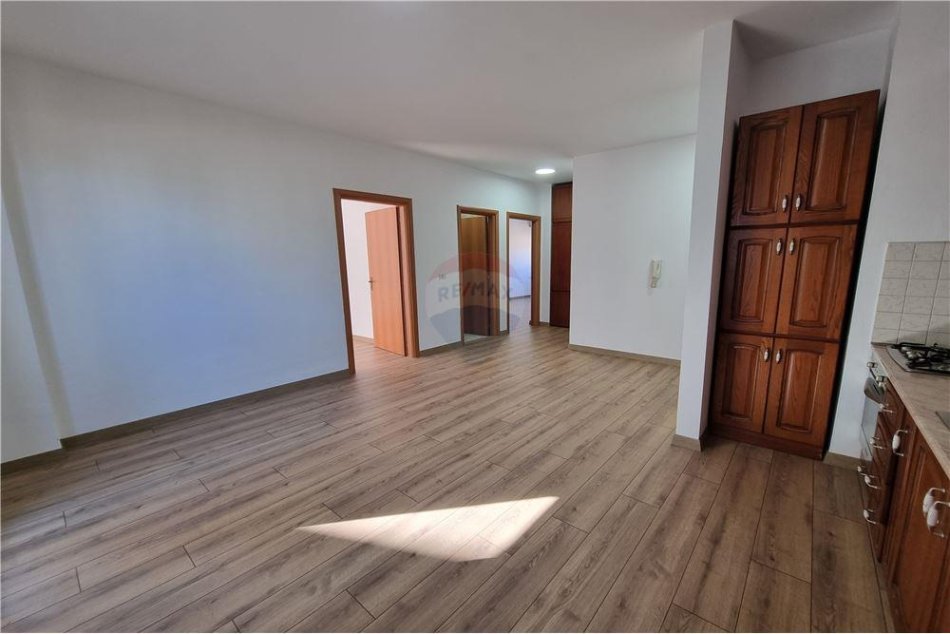Tirane, shitet apartament 2+1 Kati 7, 80 m² 165,000 € (Kompleksi Halili - Rruga e Dibrës - Selvia)