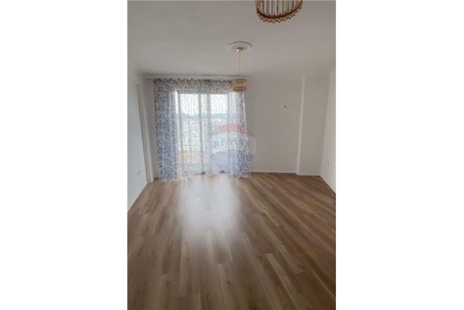 Tirane, shitet apartament 1+1 Kati 7, 60 m² 80.000 € (Loni Ligori - Astir)
