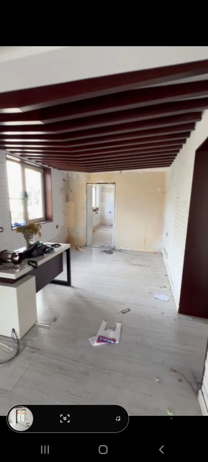 Tirane, jepet me qera zyre Kati 2, 106 m² 1.300 € (Sheshi Willson)