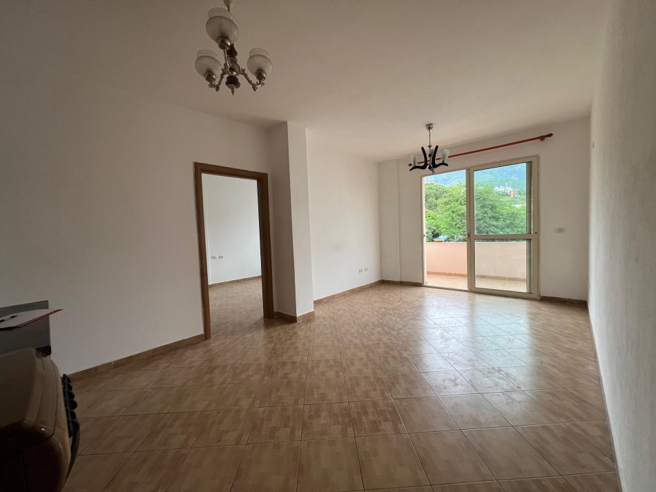 Tirane, shitet 2+1+Ballkon Kati 3, 87 m² 116.000 € 