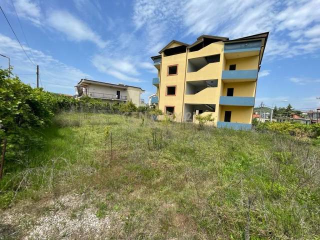Tirane, shitet 3+1+A+BLK Kati 1, 1.113 m² 600.000 Euro