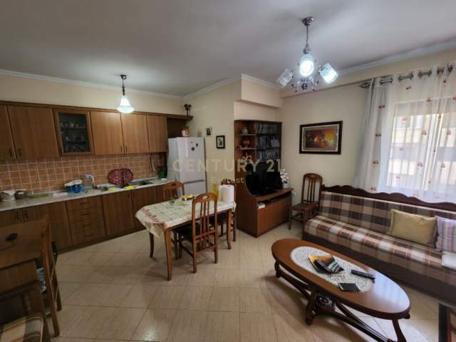 Tirane, shitet apartament 1+1 Kati 1, 66 m² 66.000 Euro (Porcelan)