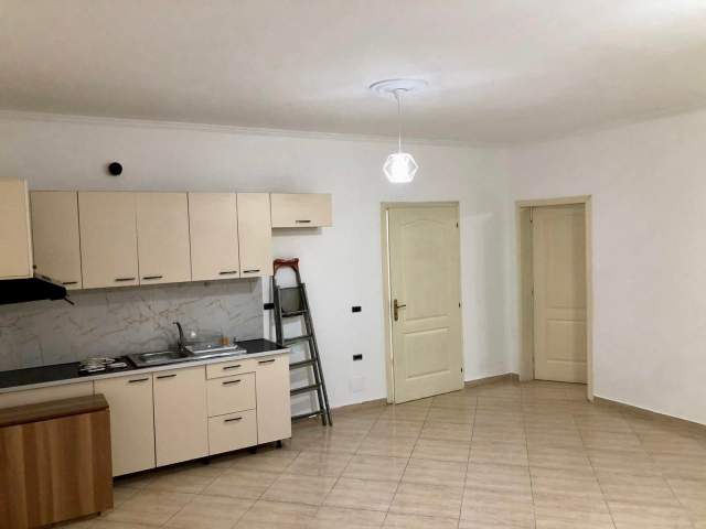 Tirane, shitet apartament 1+1 Kati 2, 91 m² 72.800 Euro (Yzberisht, BLV i Ri)