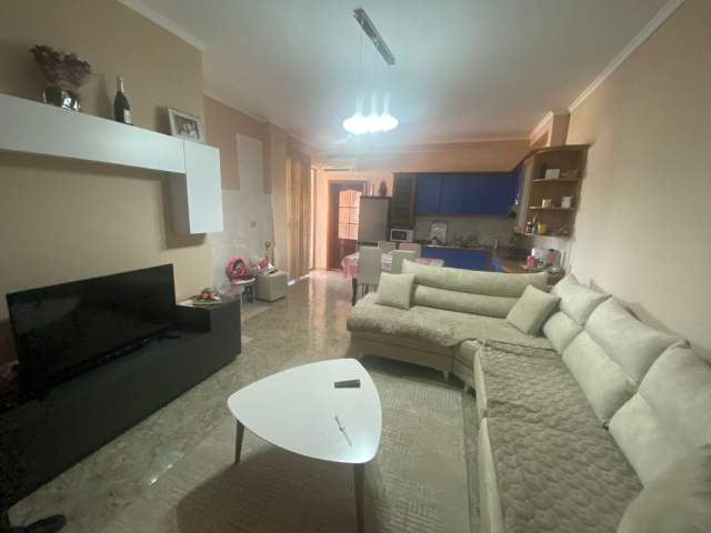 Tirane, shitet apartament 2+1+BLK Kati 8, 115 m² 130.000 Euro (Mozaiku i Tiranes)