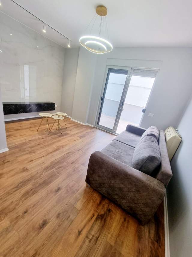 Tirane, shitet apartament 2+1 Kati 3, 100 m² 118.000 Euro (Arkitekt Kasemi)