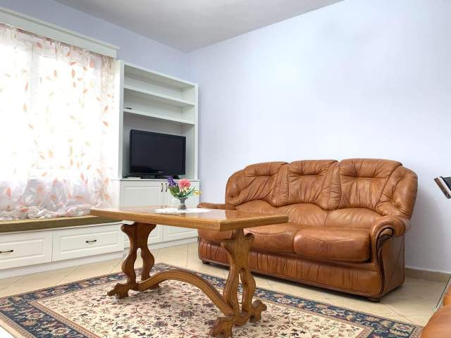 Shitet Apartament 2+1 ne rrugen “Mihal Grameno”