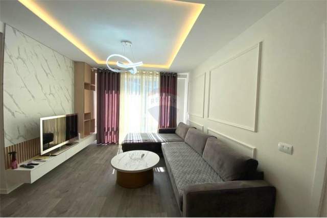 Tirane, jepet me qera apartament 1+1 Kati 3, 87 m² 500 Euro (Fusha e Aviacionit, Shqipëri)