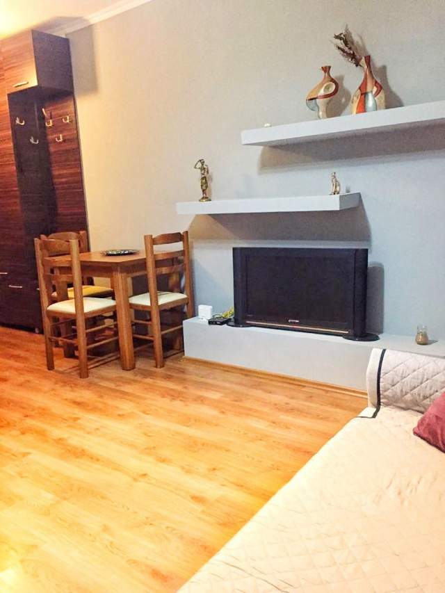 Tirane, jepet me qera apartament 1+1 Kati 1, 40 m² 350 Euro