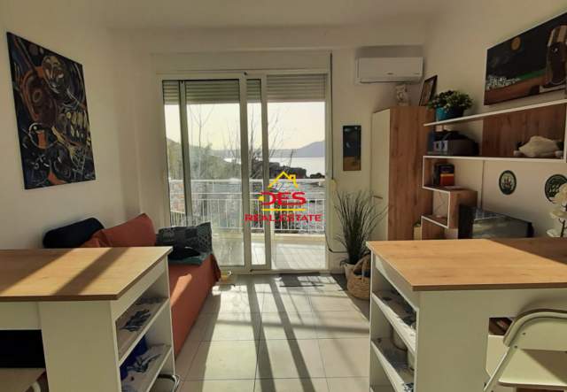 Vlore, shitet apartament Kati 3, 56 m² 75.000 Euro (Rruga Dhimiter Konomi, Vlore)