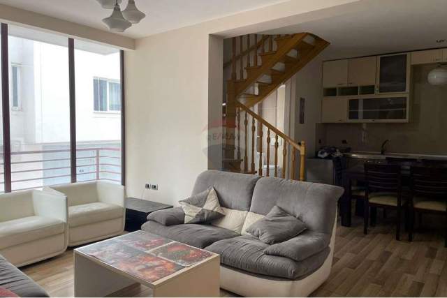 Tirane, jepet me qera apartament duplex 2+1+BLK Kati 2, 115 m² 550 Euro (Prane Eleonores)
