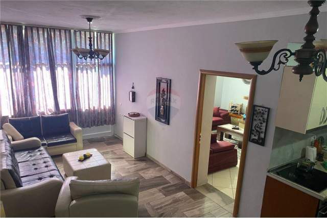Tirane, shitet Vile 2 Katshe Kati 1, 200 m² 190.000 Euro (Don Bosko)
