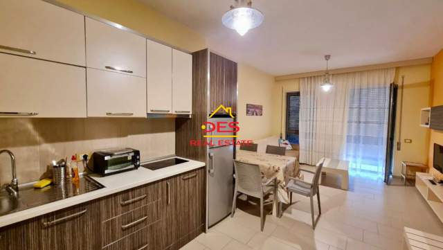 Vlore, shitet apartament 1+1+BLK Kati 3, 60 m² 89.000 Euro (Rruga Aleksander Moisiu)